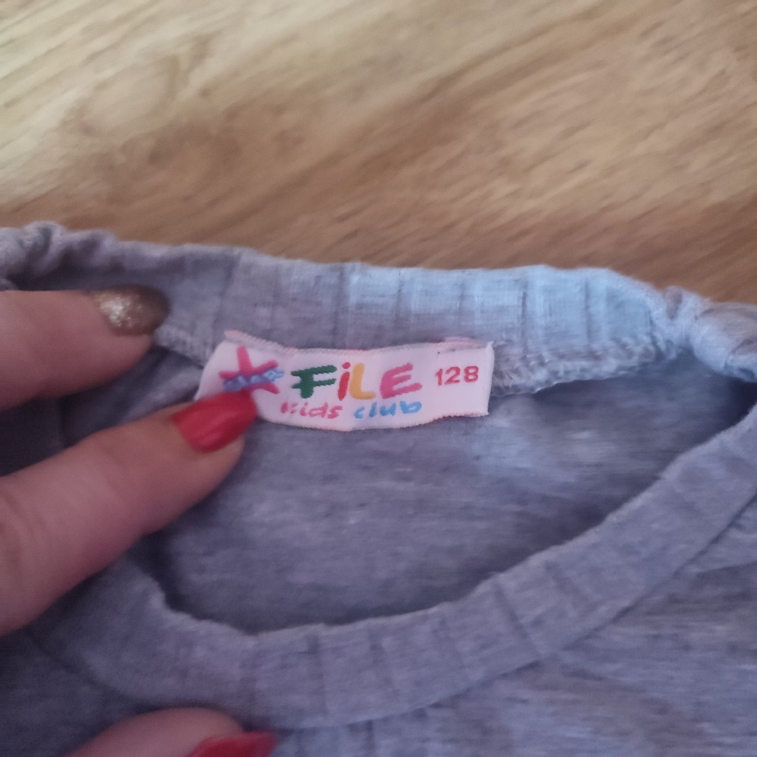 Bluza z  kotkiem cekiny