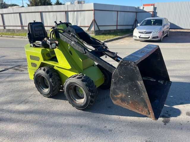 miniładowarka Bobcat 736