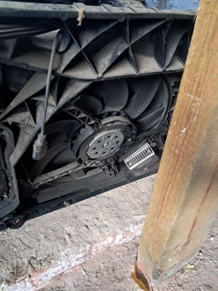 Pas przedni kompletny Audi A4 B8  1.8tfsi