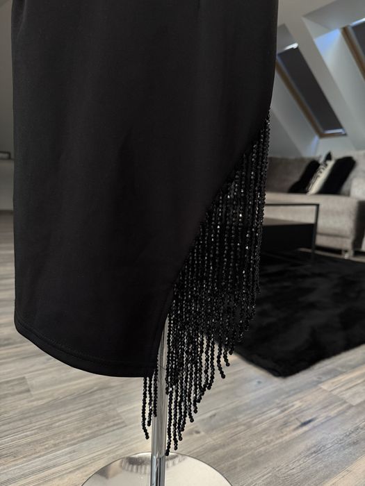 Wizytowa sukienka czarna