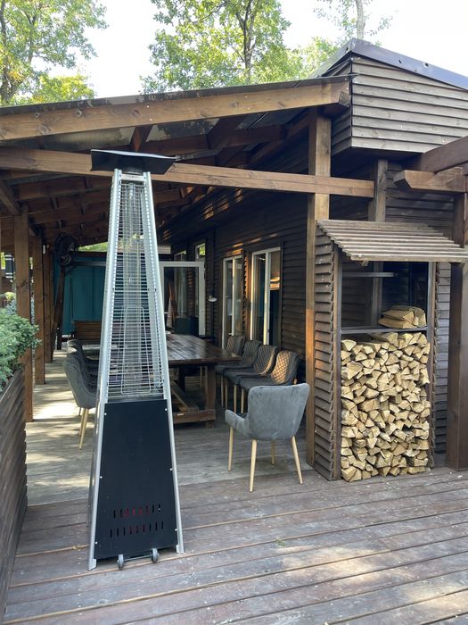 Лазня на дровах в дубовому лісі