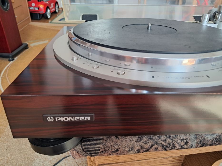 Gramofon Pioneer PL 30L II