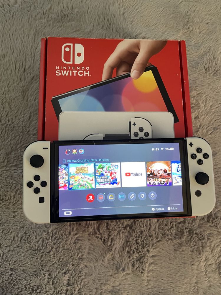 NINTENDO SWITCH OLED( com caixa e jogos à parte)