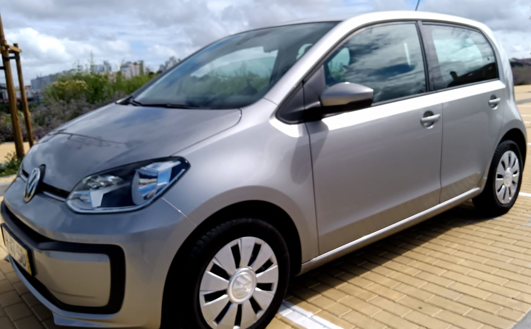 Volkswagen UP 2019