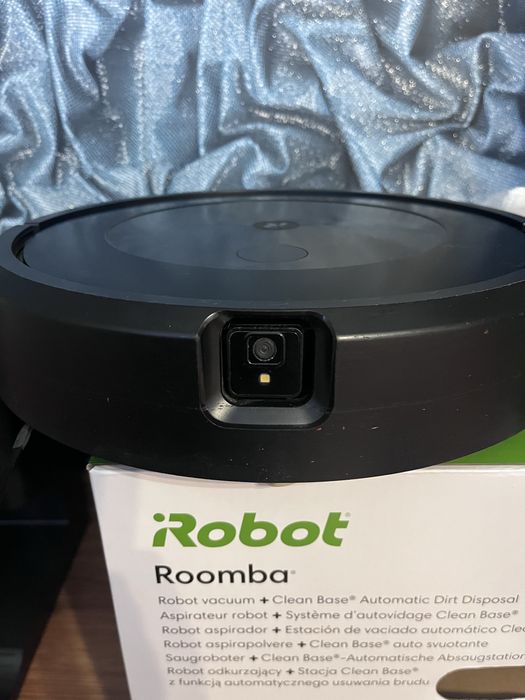 iRobot Roomba j7+