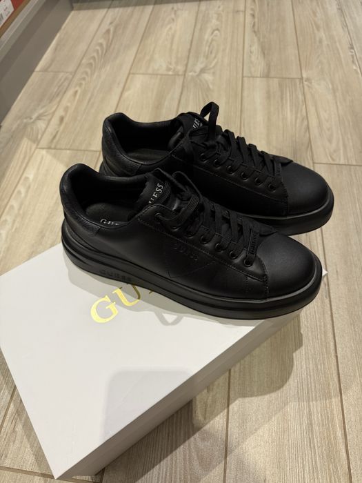 Новые черные кеды GUESS - 44 размер с чеком