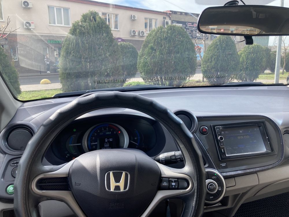 Хороший автомобиль Honda Insight 2010 гибрид от хозяина Одесса