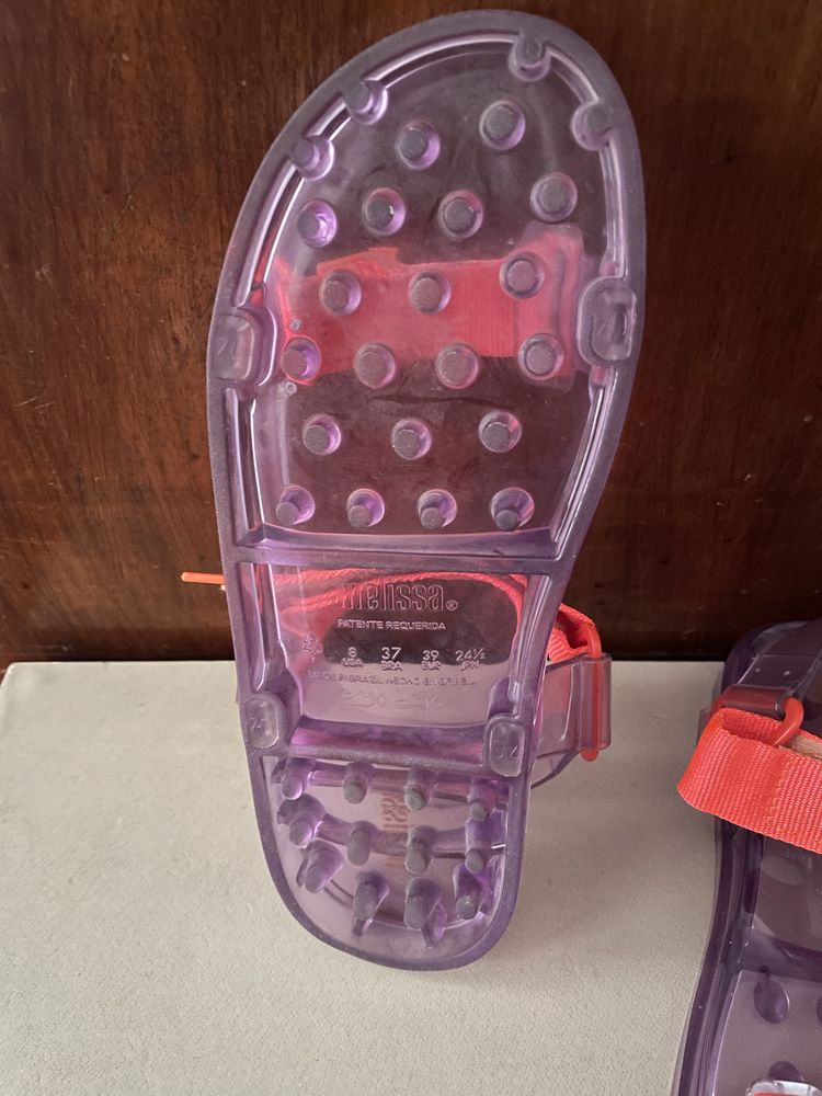 Sandalias melissas tamanho 39 em muito bom estado (usadas 2/3 vezes)