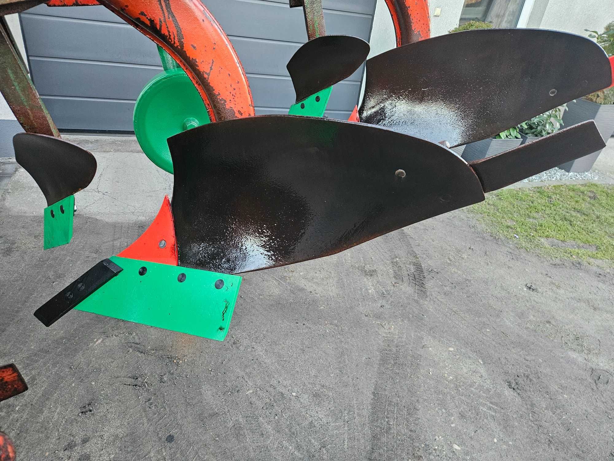 Pług Kverneland 3 skibowy obrotowy resor