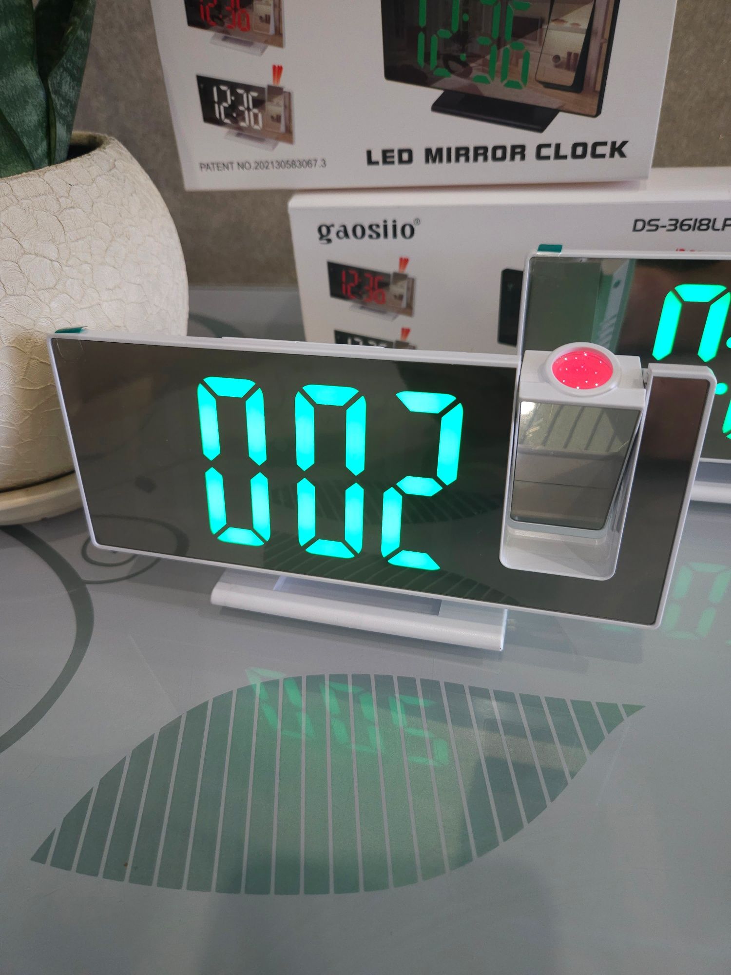 Часы настольные зеркальные DS 3618 проекція годинник
