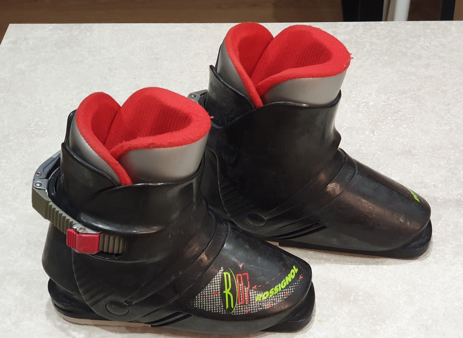 Buty narciarskie dziecięce 200mm Rossignol R07