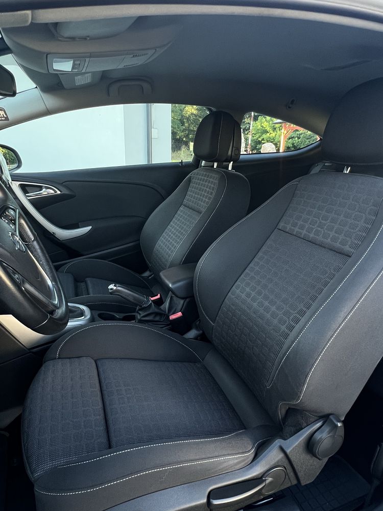 Opel astra j Gtc