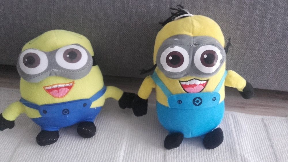Minionek pluszak,minionki zabawki 2 szt