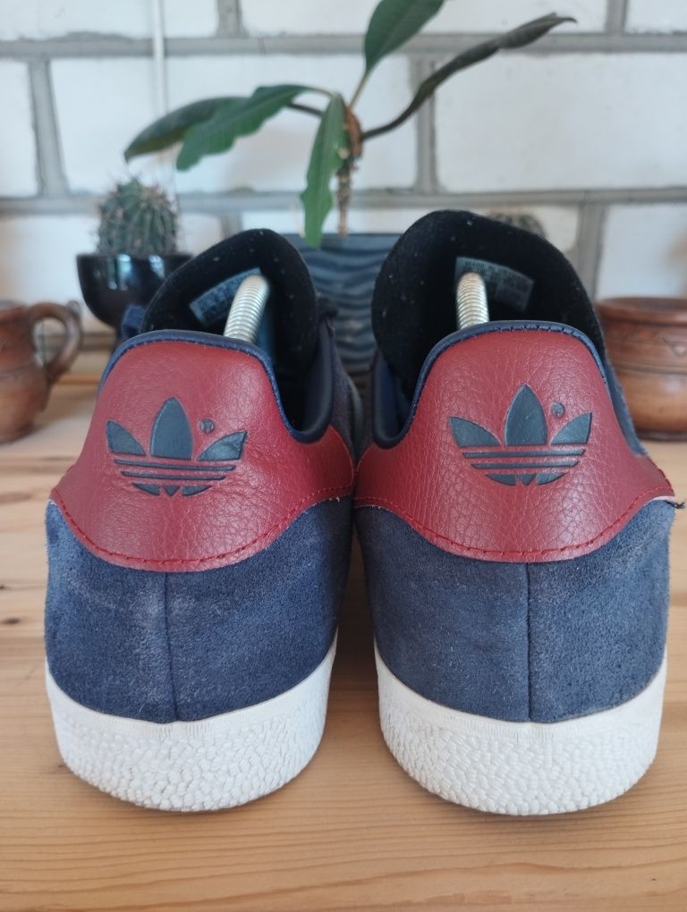 Adidas Gazelle Og 43 size
