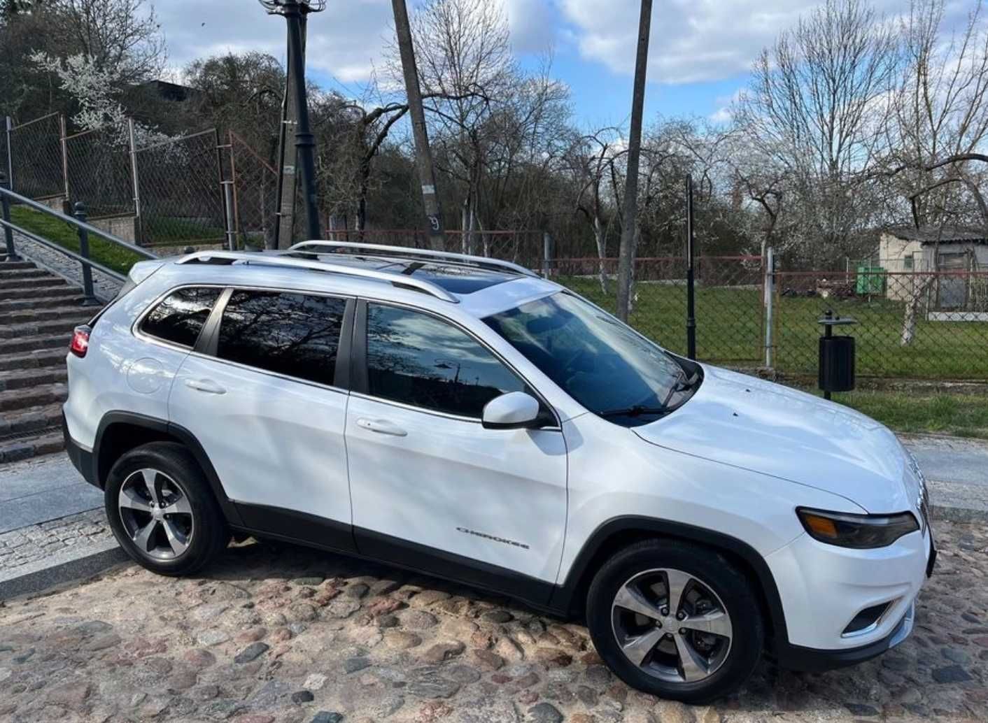 Jeep Chehokee 2.4 Limited 2019