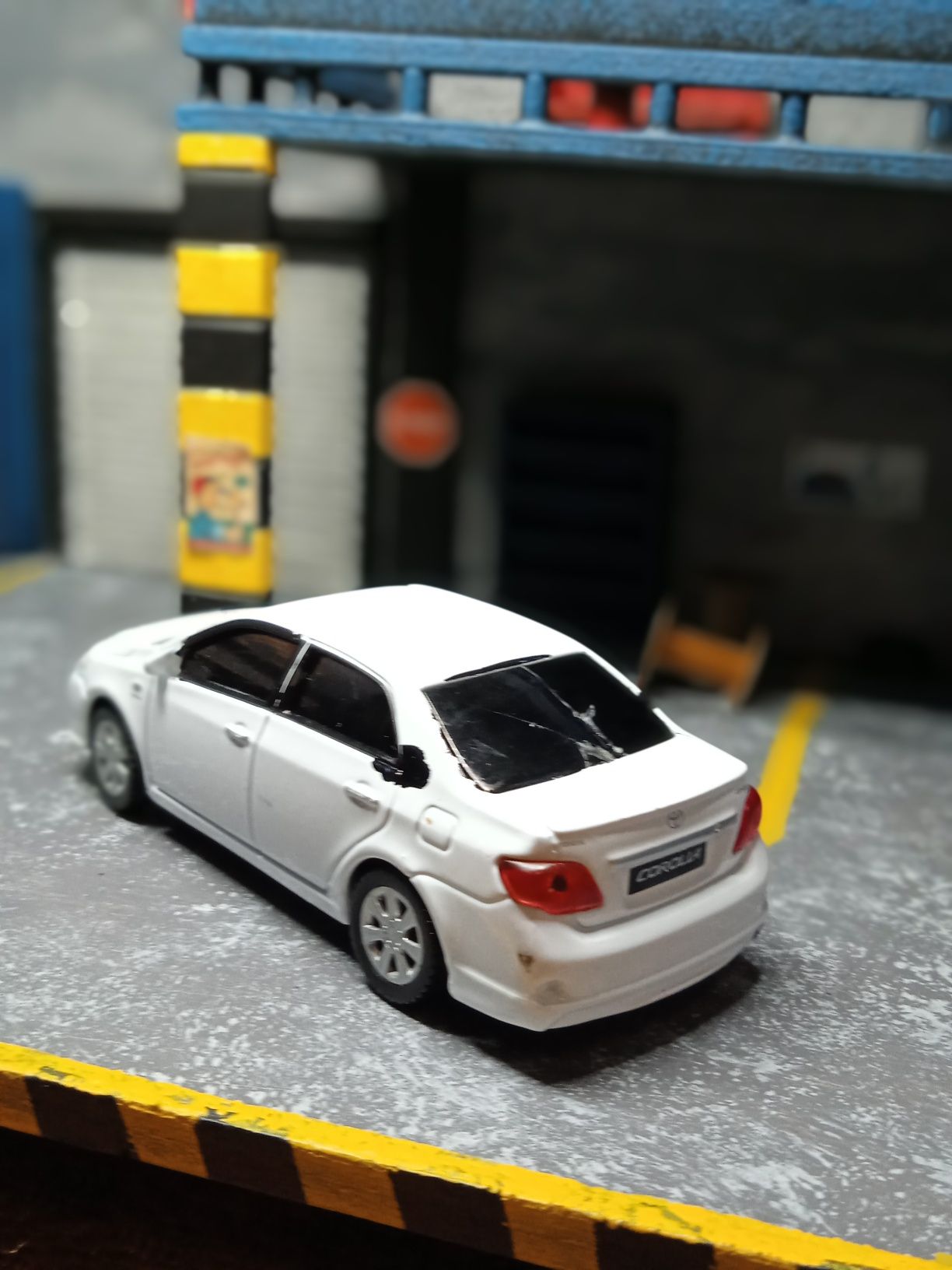 Продам машинку camry