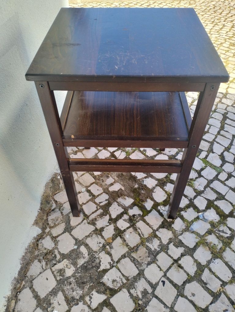 Mesa de apoio / cabeceira