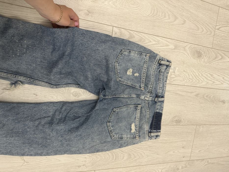 Нові джинси Bershka