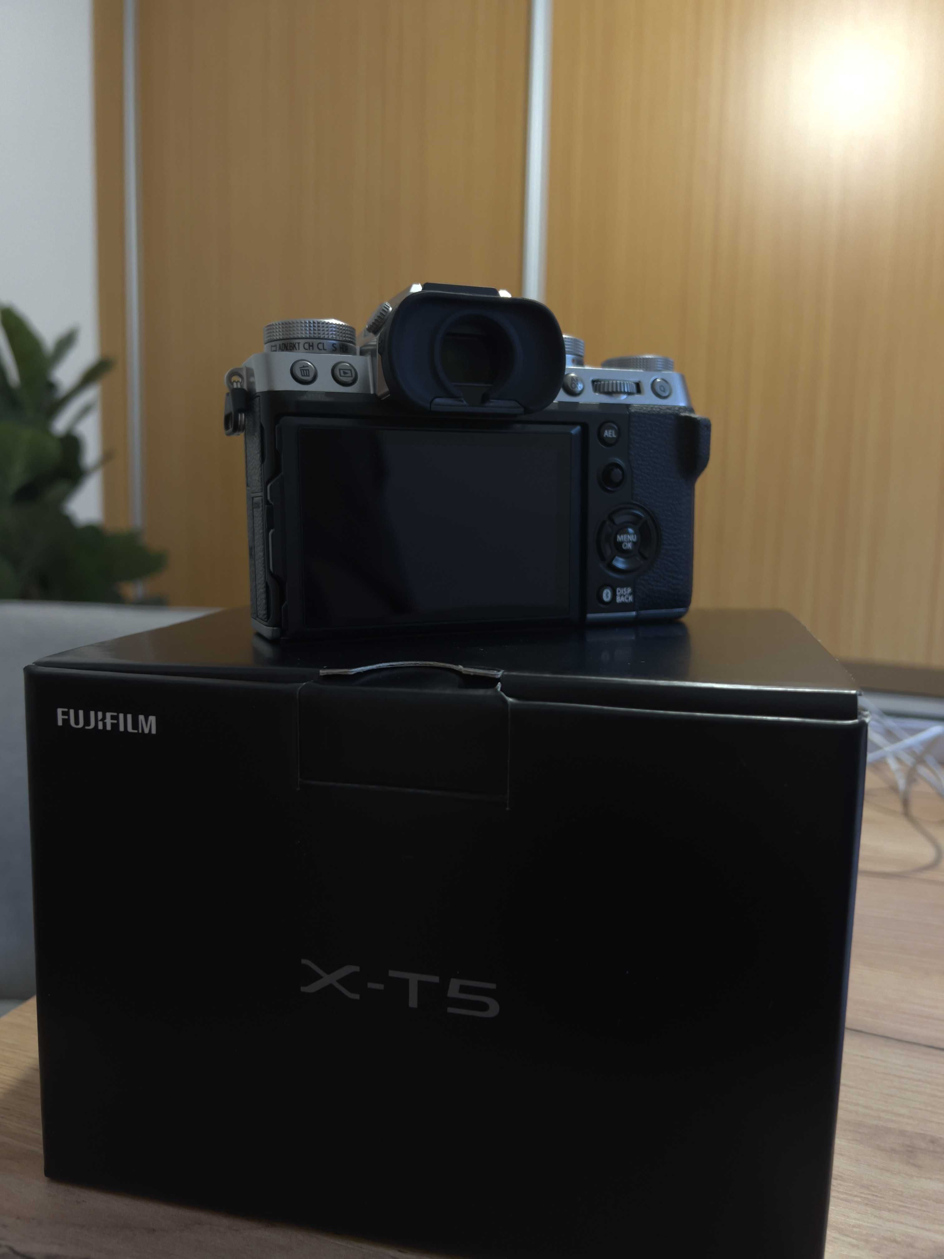 Fujifilm X-T5 SIDERAL - COMO NOVA (comprada em OUTUBRO 24) - SÓ CORPO