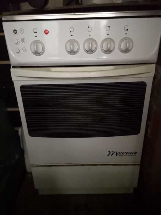 Kychenka gazowa czteropalnikowa Mastercook Wrozamet, piekarnik gazowy
