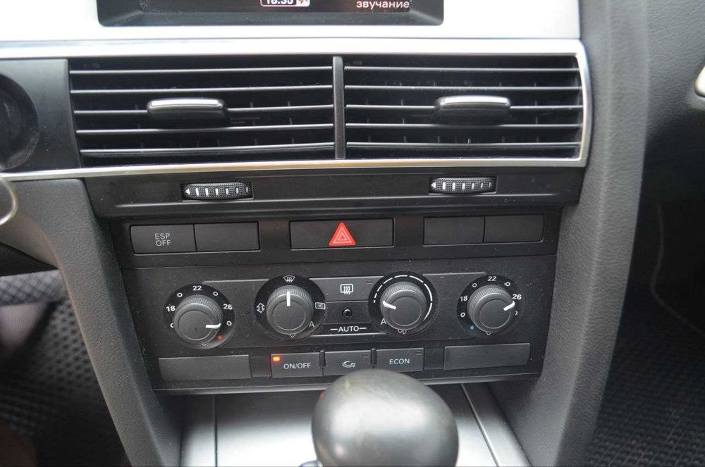 Audi A6C6(FL) 2010 rest 2.0tdi avant automatic , синій  ,  автомат