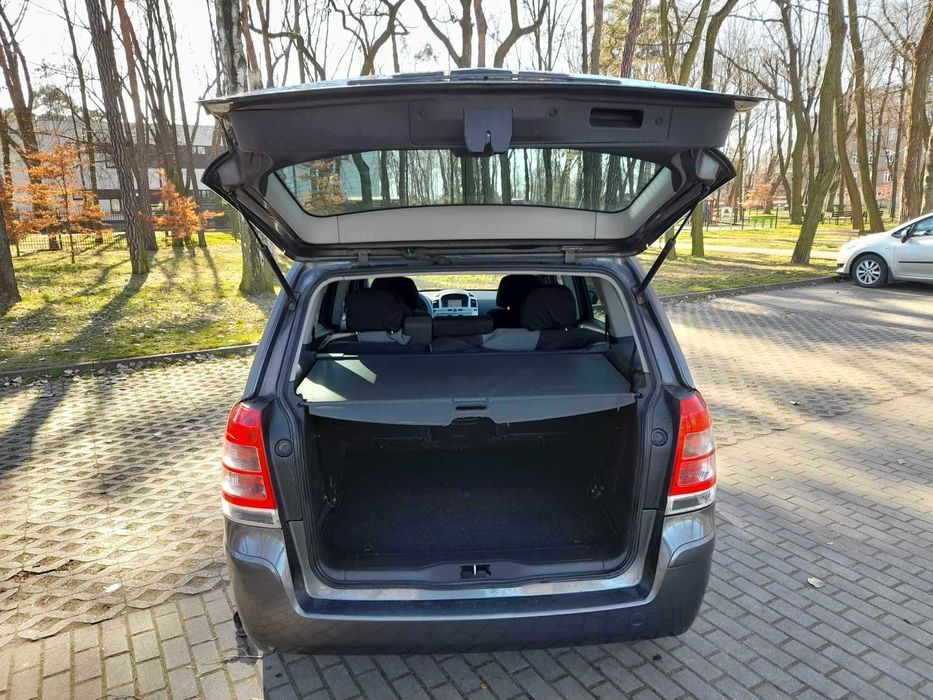 Śliczna Zafira B*Lift*2009 r*1,6 16V Benz-101 km*Now Prz Tech*7 Osob.