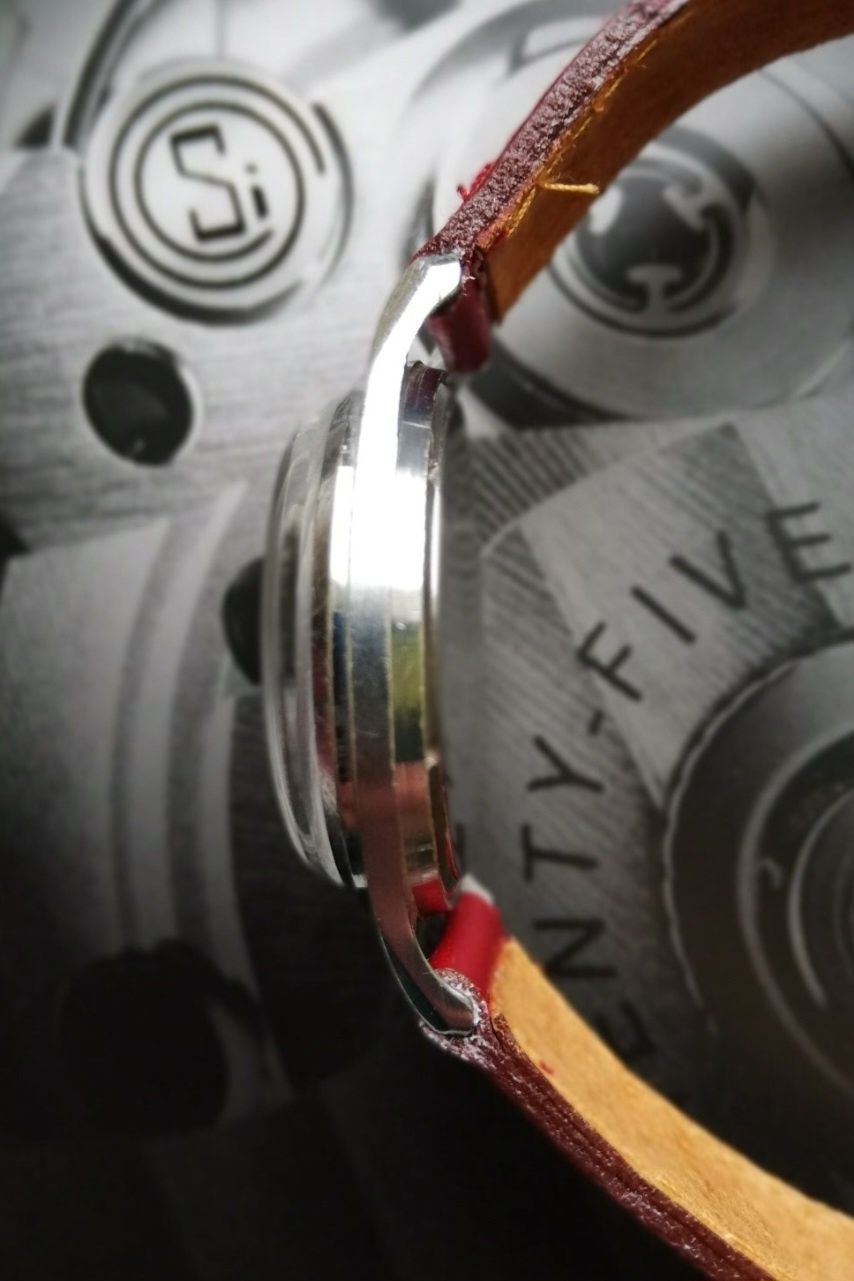 Wostok Precision Class 22 kamnia,34mm biały mechanizm .