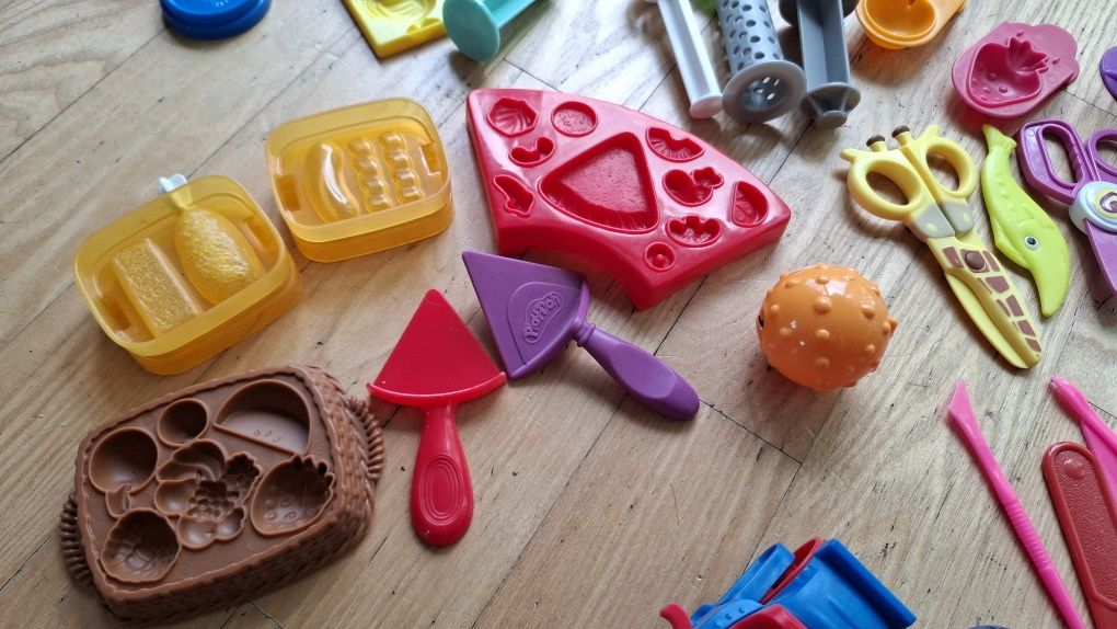 Ciastolina zestaw fryzjer, lodziarnia i inne play-doh