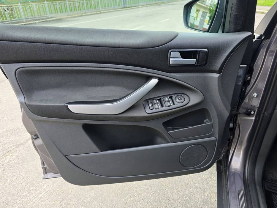 Ford Kuga оренда авто з правом викупу , авто в рассрочку