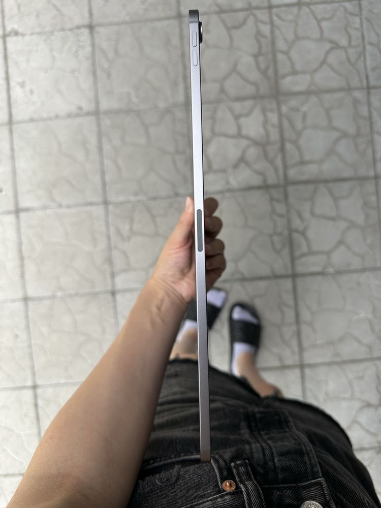Apple iPad Air 13 M2 Chip 128GB Wifi+LTE Space Gray