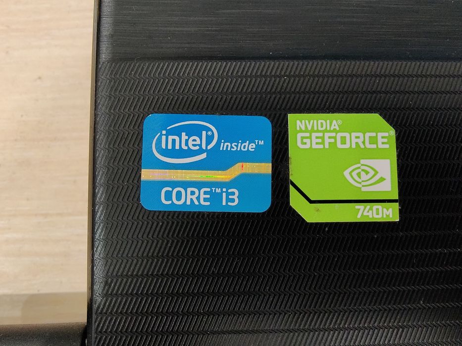 Игровой ноутбук Asus x75v  17,3"