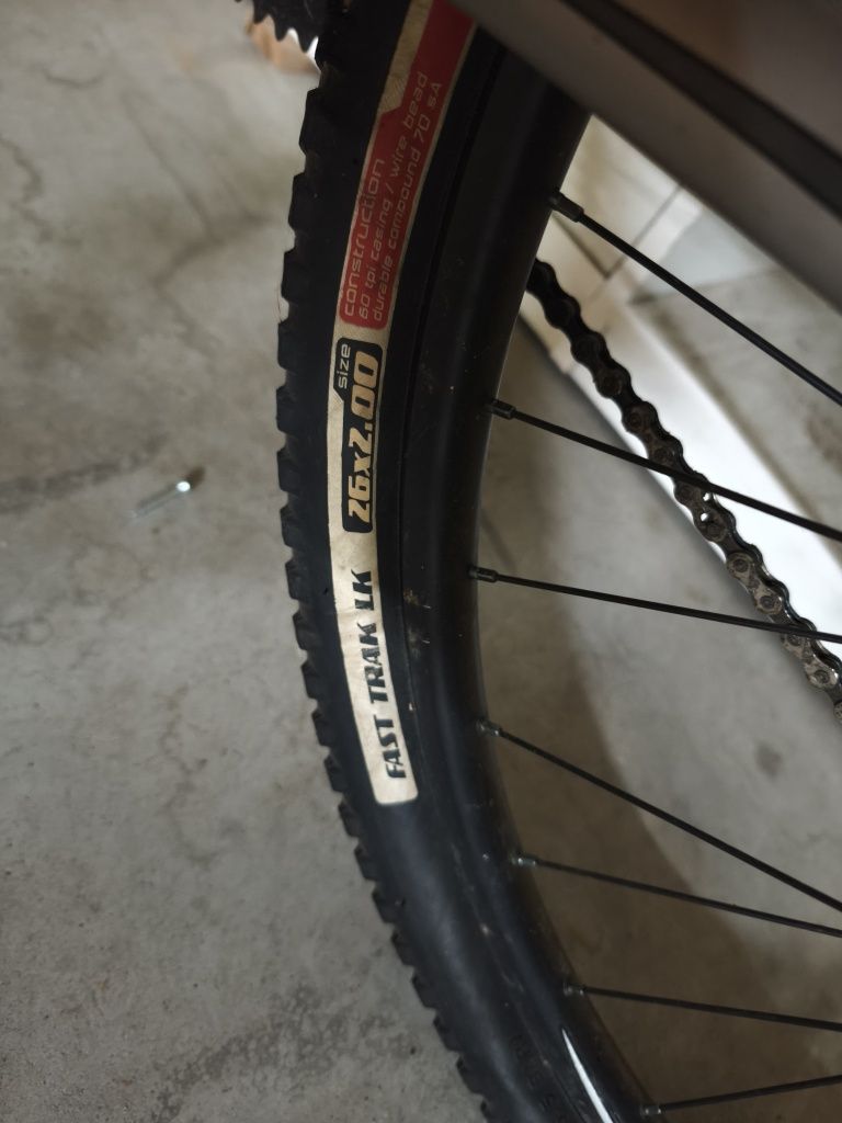 Bicicleta specialized hard rock pro