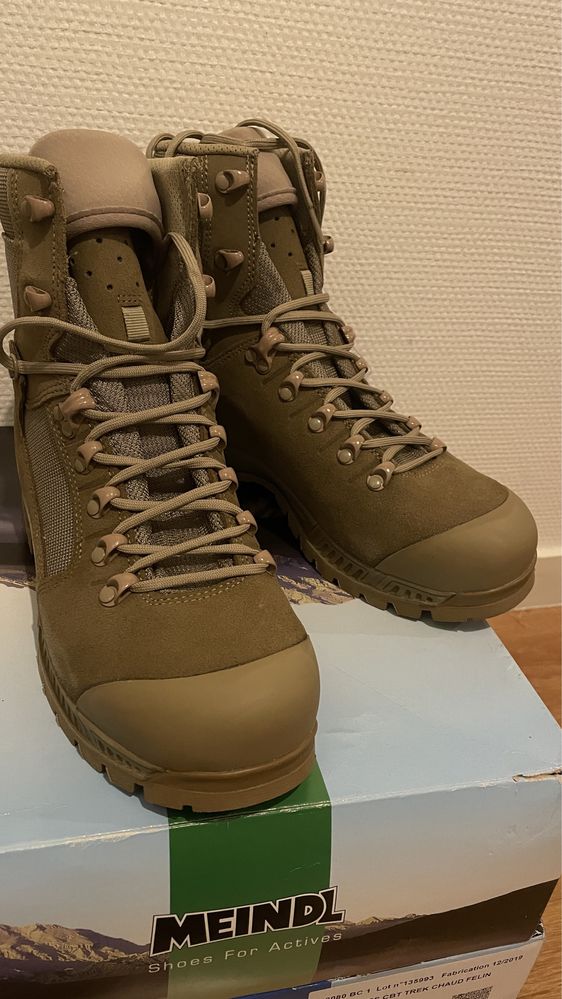 Берці 42 військові черевики Meindl Desert пісочні