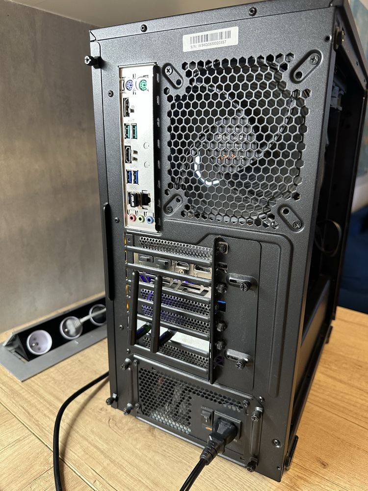 Komputer gamingowy RTX 2070S / i7-9700KF / 32GB / 2X SSD / WODNE