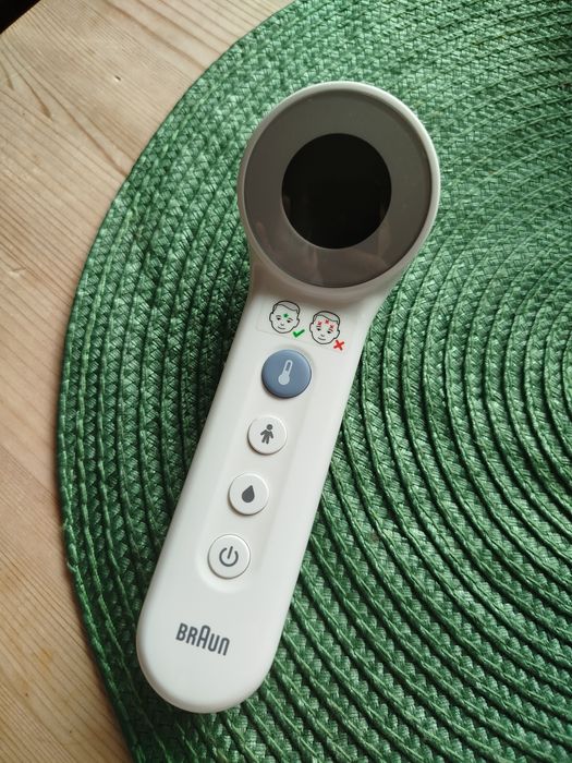 Termometr bezdotykowy Braun BNT400