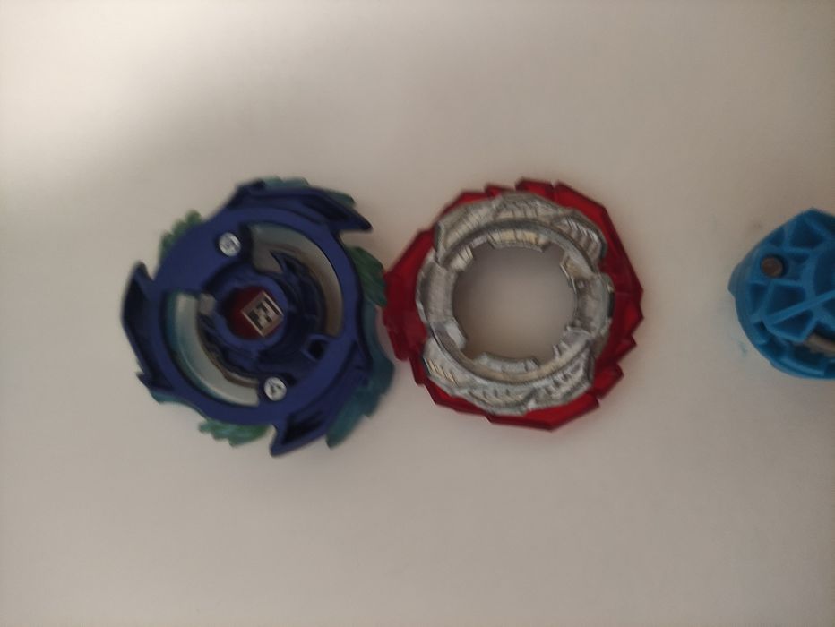 Бейблейд одним лотом