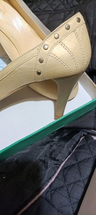 Sapatos em pele   Ana Sousa. Última oportunidade.