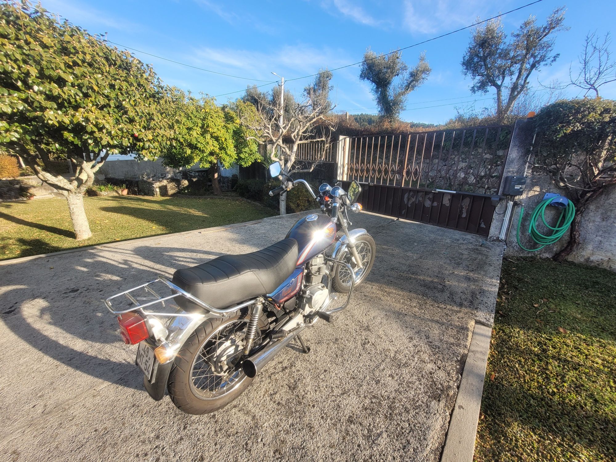 Honda Custom CM125