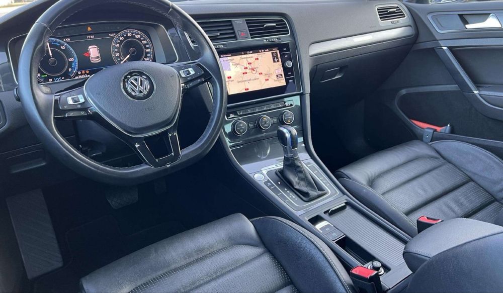 Оренда електромобіля VW e-golf 36квт