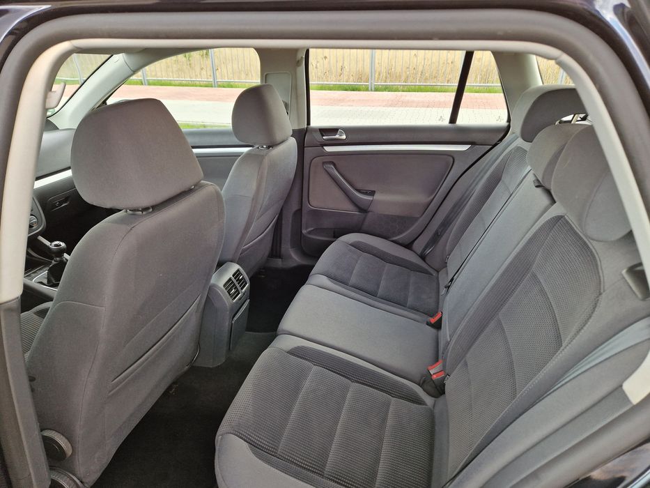 VW Golf V kombi benzyna 2009 klima zarejestrowany zamiana