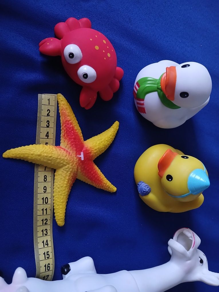 Набір іграшок для купання фірмові infantino.Уточка,каченя,краб,зірочка
