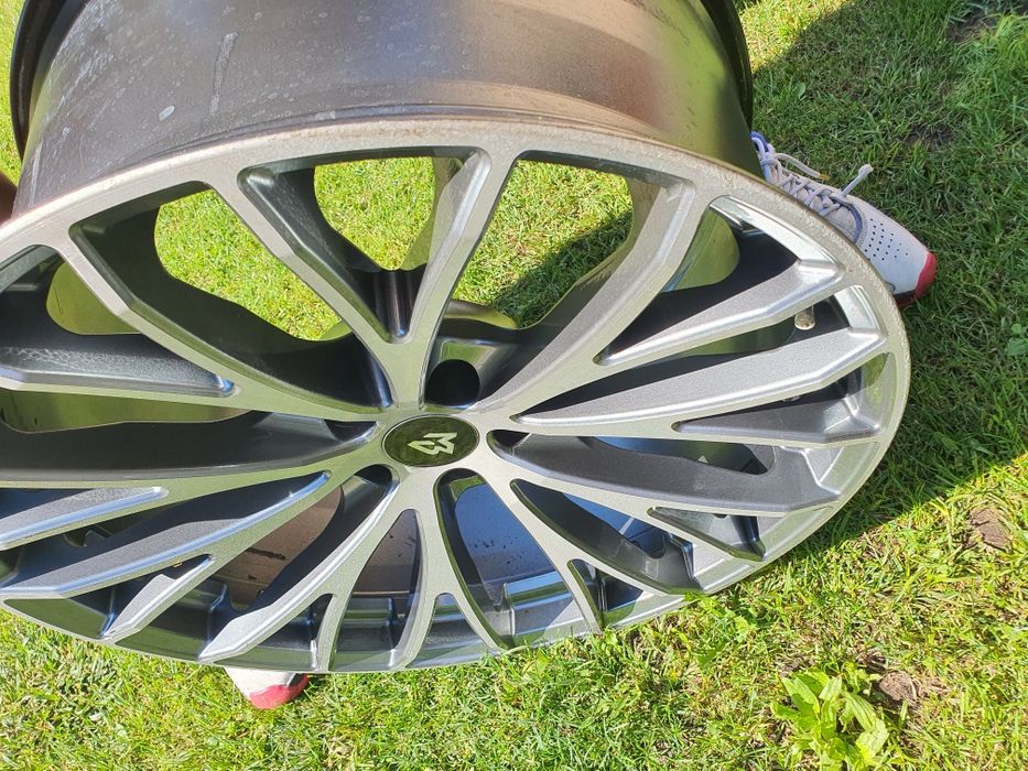 Piękne ETA beta Piuma C felgi 20" 9j 10,5 Audi a6 VW mercedes 5x112