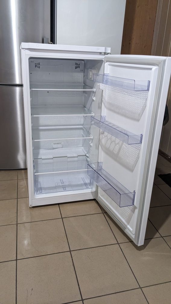 Холодильник Beko. D54180