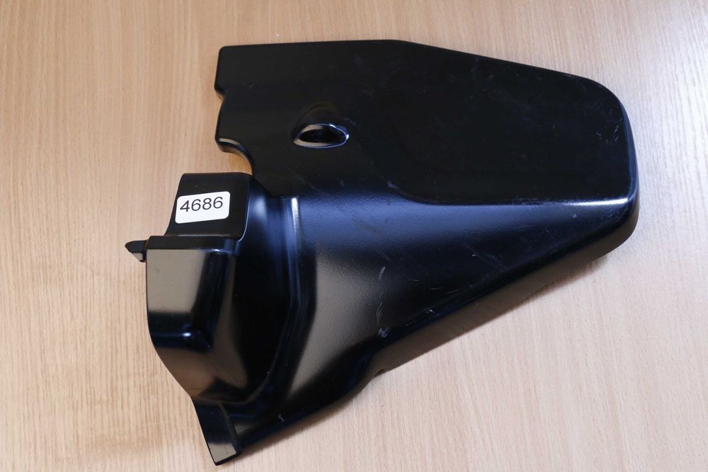 4686 Osłona alternatora czarna prawa Honda Goldwing GL 1800