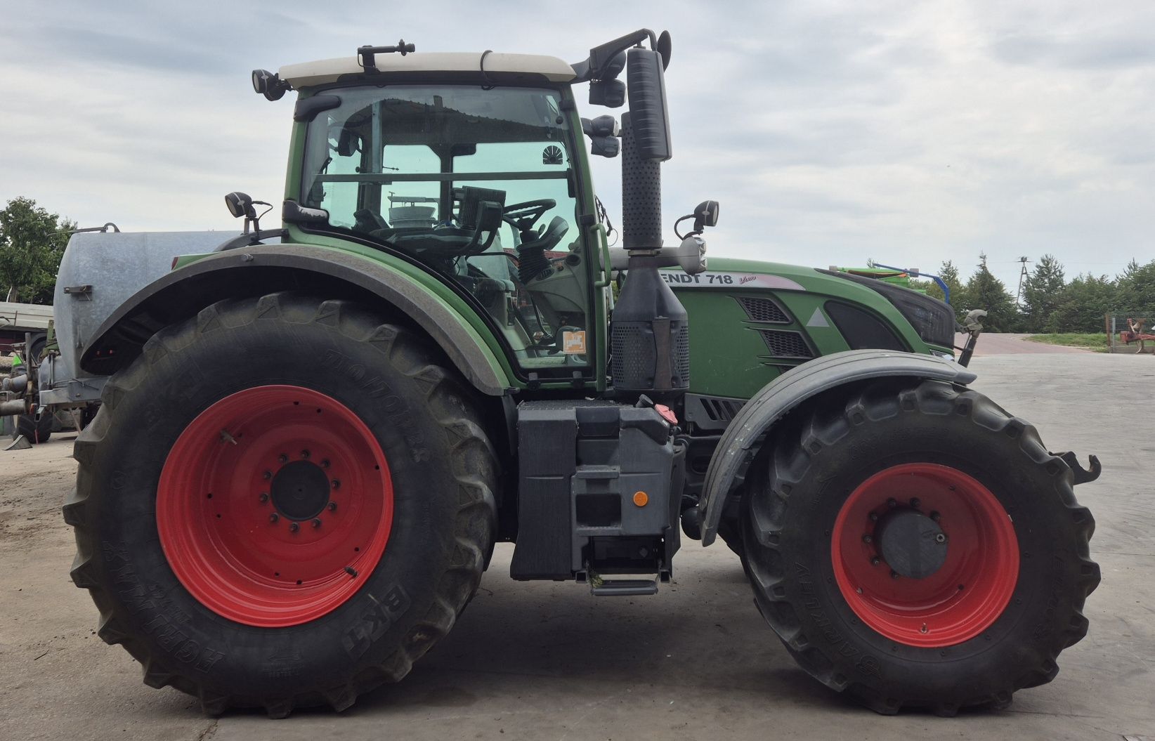 Fendt 718 vario.