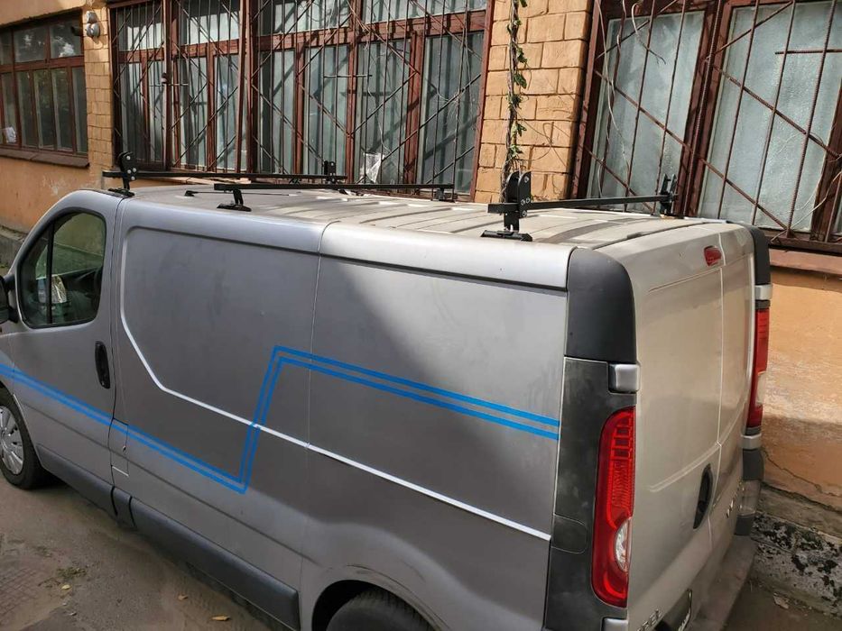 Грузовые перекладины на крышу Опель Виваро с фиксаторами груза