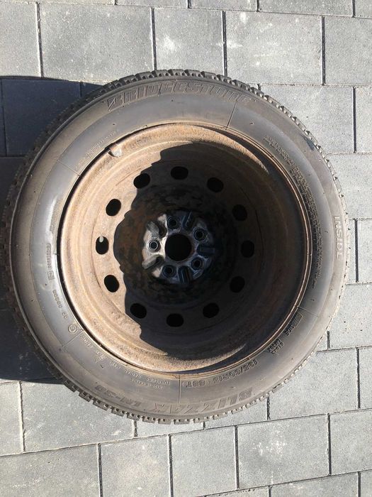 Felgi stalowe wraz z oponami R15 195/60