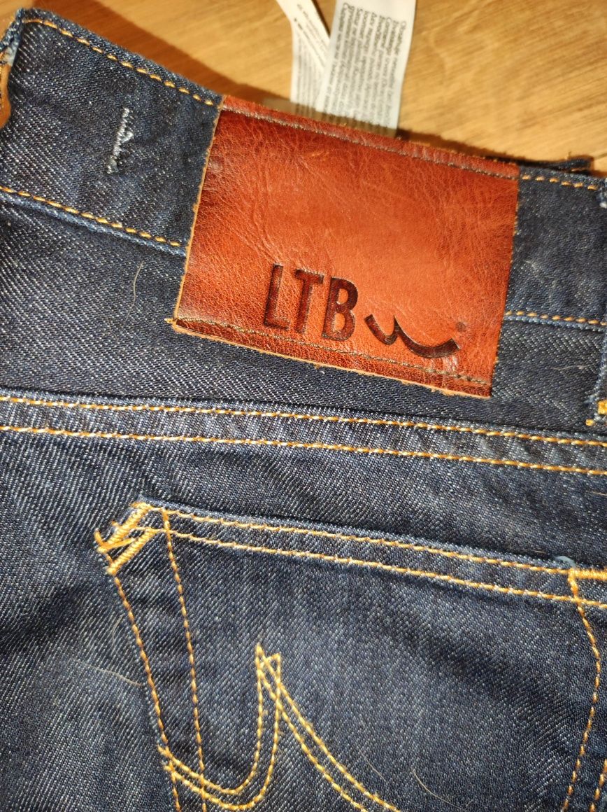 Ltb джинси  оригинал 25 размер