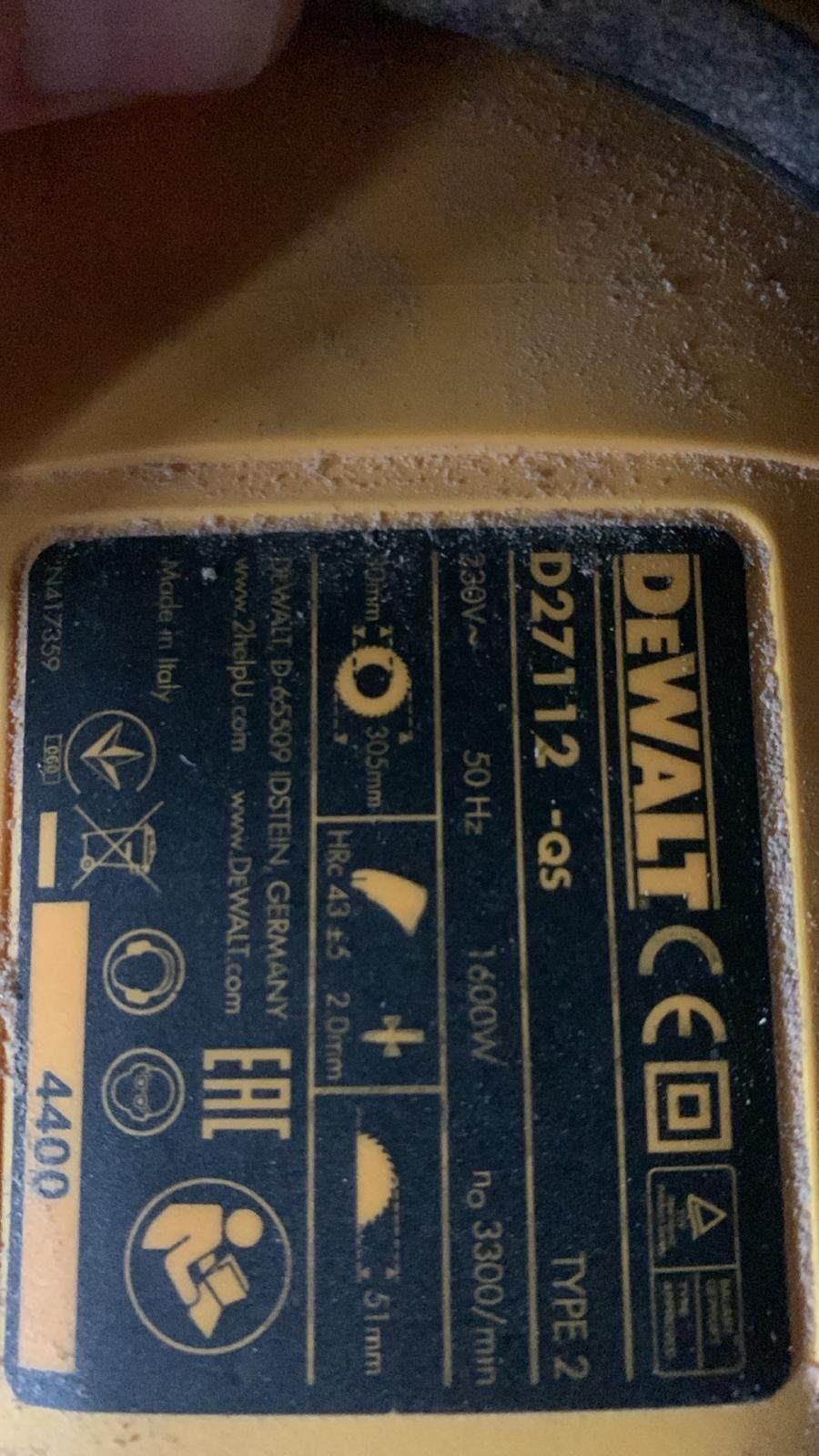 Торцовочная пила DeWalt D27112