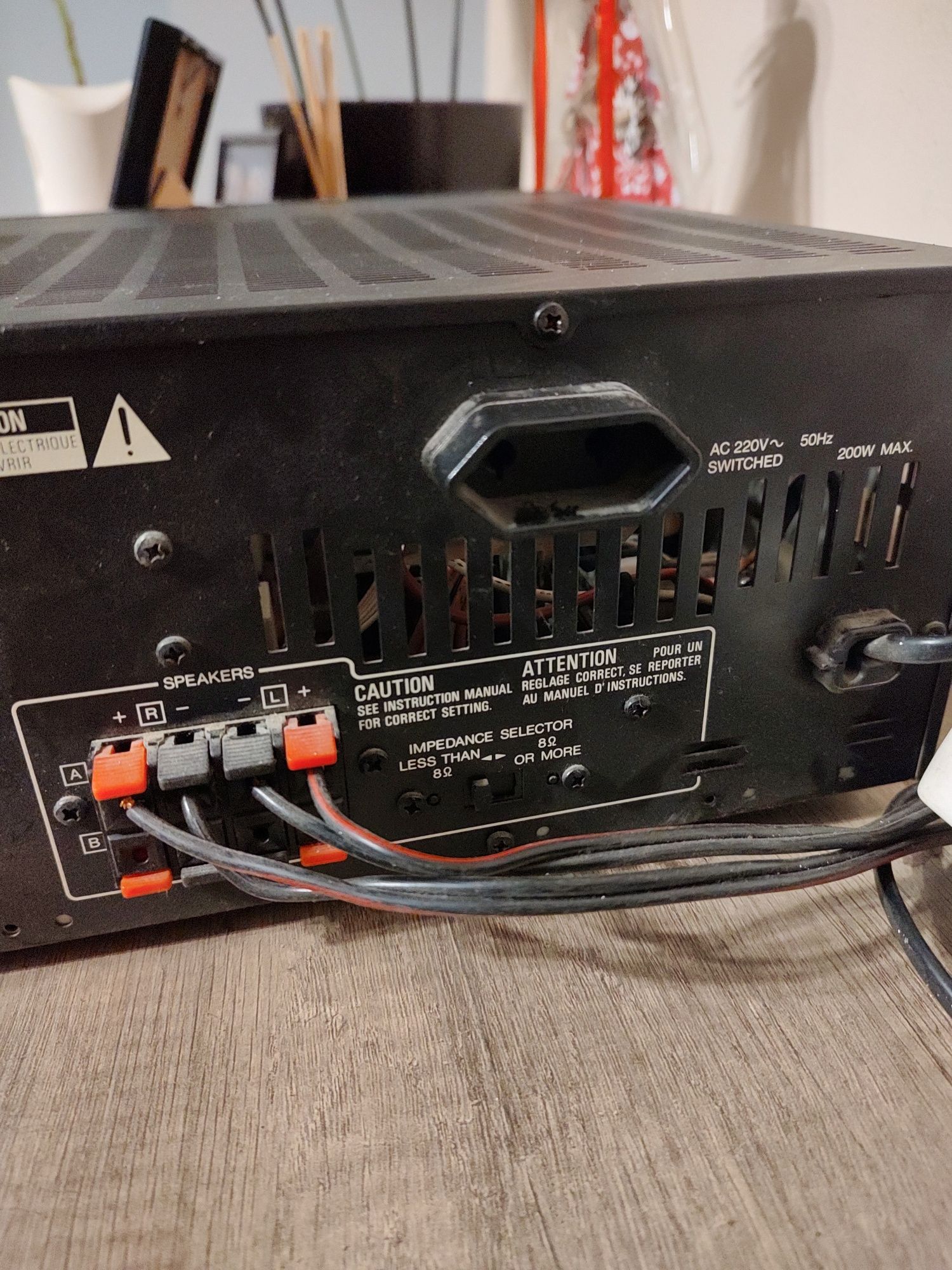 Amplituner Kenwood KR-V87R